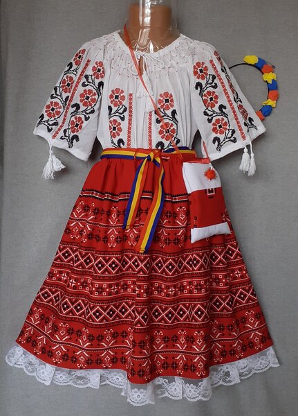 Costume populare pentru copii intre 3 si 17 ani