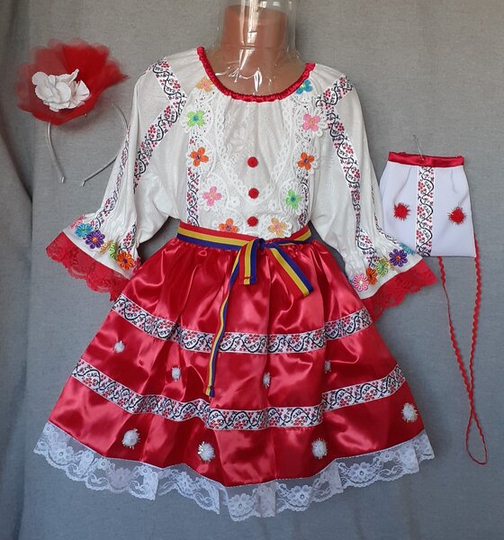 Costume populare pentru copii intre 3 si 17 ani