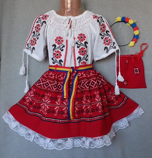 Costume populare pentru copii intre 3 si 17 ani