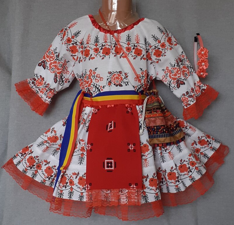 Costume populare pentru copii intre 3 si 17 ani