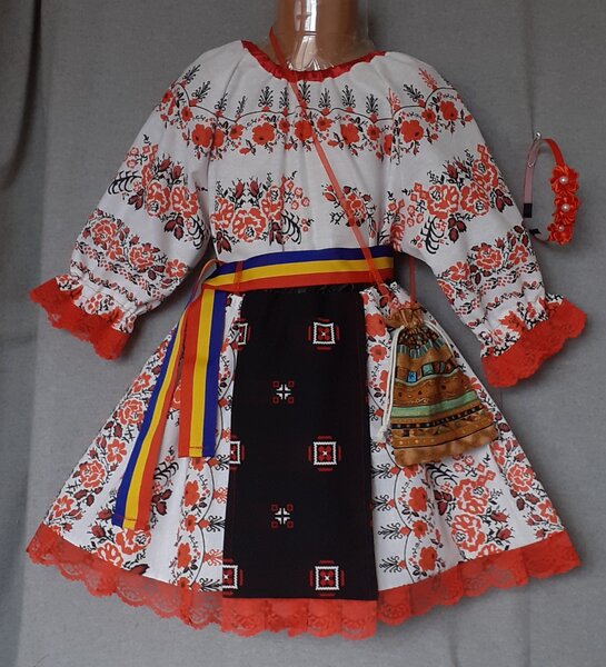 Costume populare pentru copii intre 3 si 17 ani