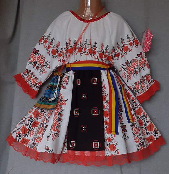 Costume populare pentru copii intre 3 si 17 ani